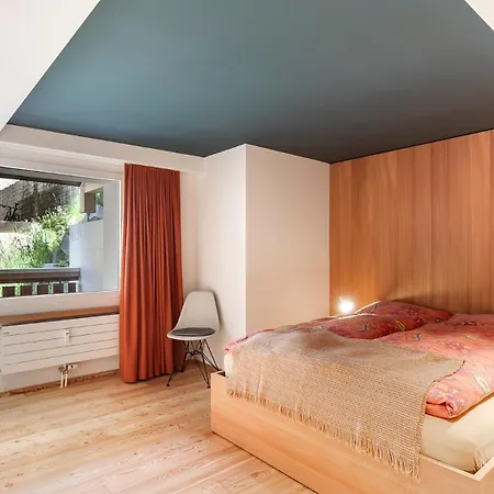 Schenhaus - What'app - 0034-656-619-782 - For Reservations! 아파트